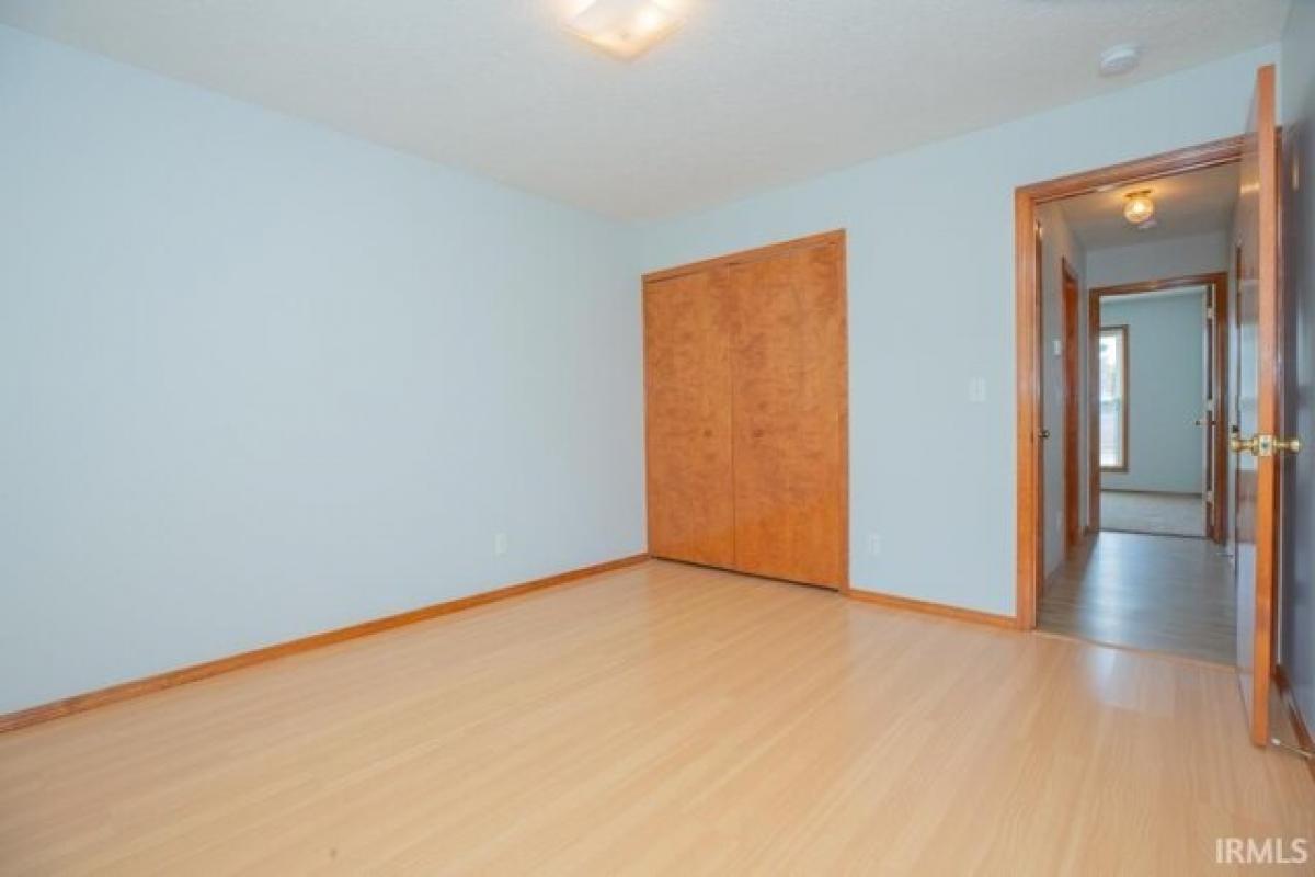 Picture of Home For Sale in Evansville, Indiana, United States