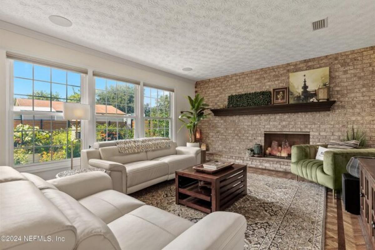 Picture of Home For Sale in Middleburg, Florida, United States