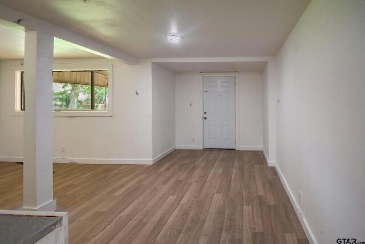 Picture of Home For Sale in Tyler, Texas, United States