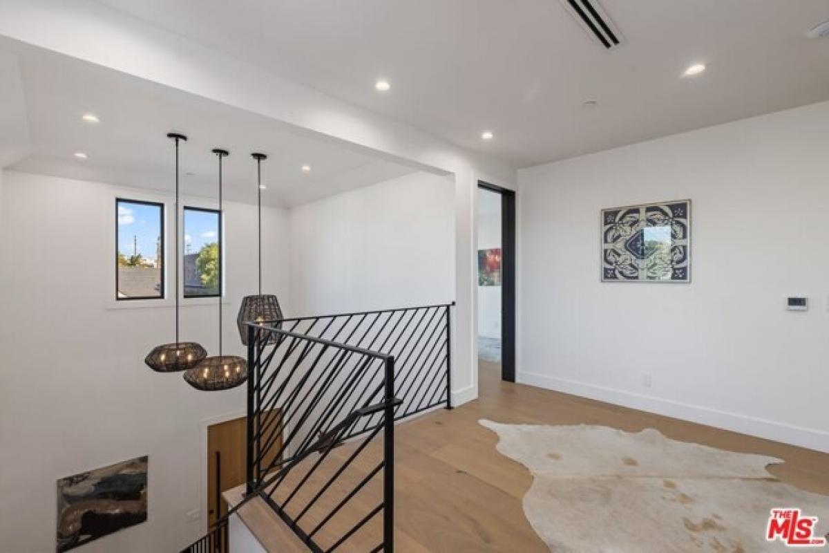 Picture of Home For Sale in Marina del Rey, California, United States