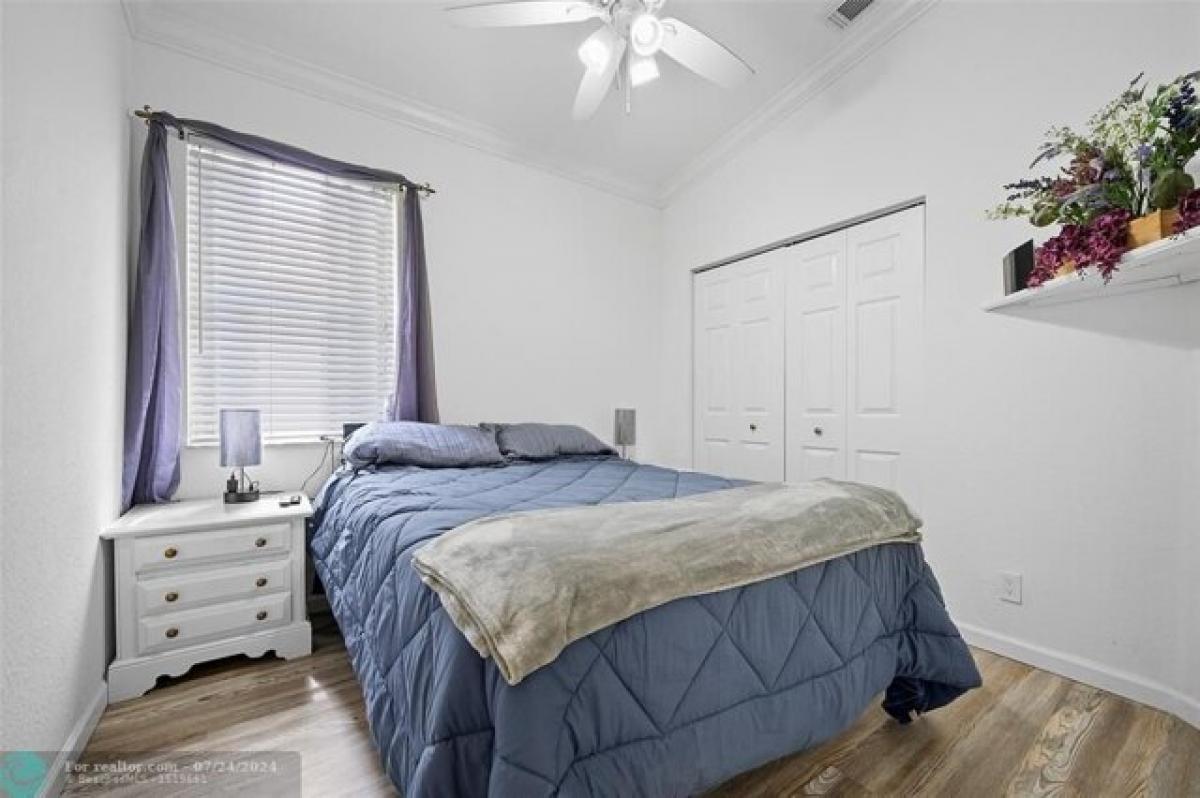 Picture of Home For Sale in Riviera Beach, Florida, United States