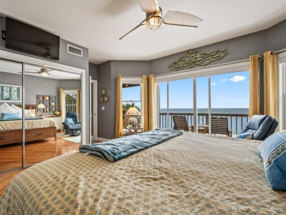 Picture of Home For Sale in Crawfordville, Florida, United States