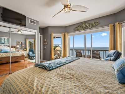 Home For Sale in Crawfordville, Florida