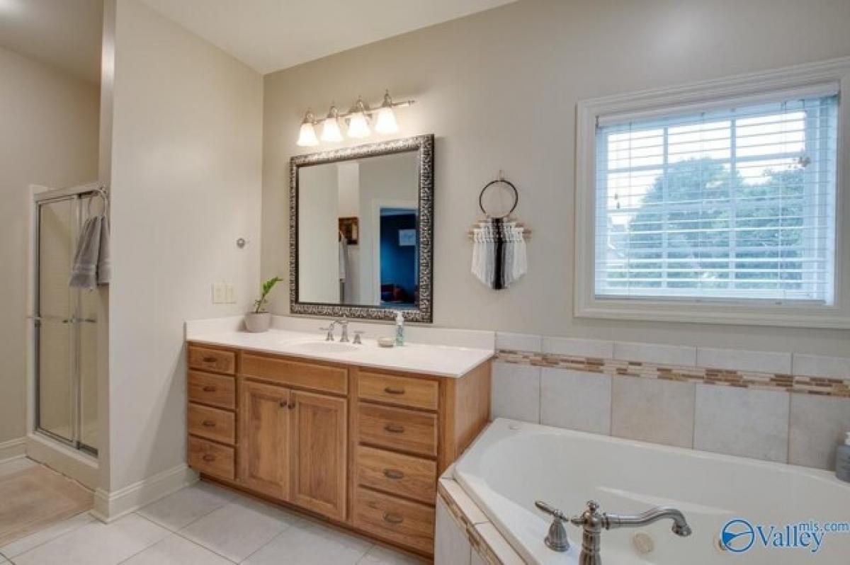 Picture of Home For Sale in Huntsville, Alabama, United States