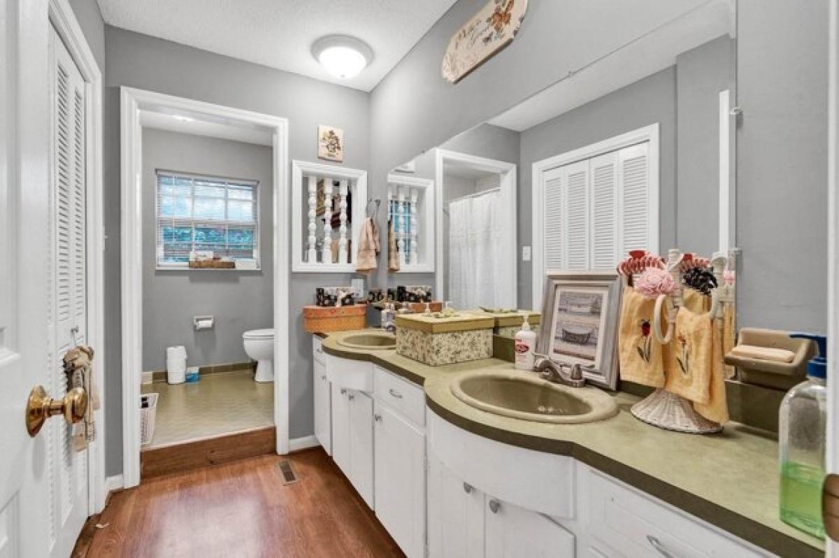 Picture of Home For Sale in Cleveland, Tennessee, United States