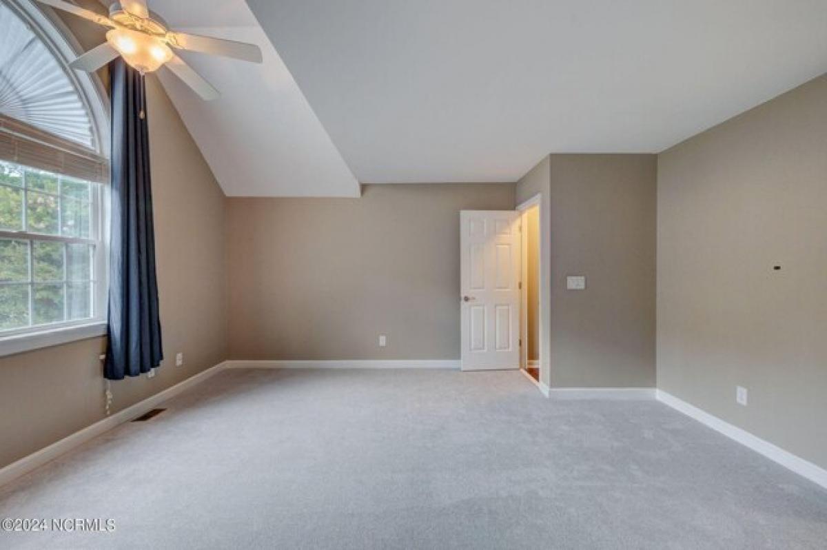 Picture of Home For Sale in Wilmington, North Carolina, United States