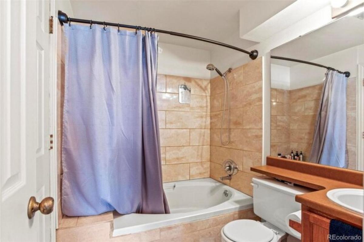 Picture of Home For Sale in Arvada, Colorado, United States