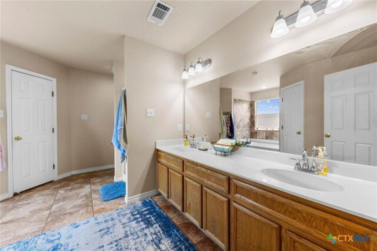 Picture of Home For Sale in Killeen, Texas, United States