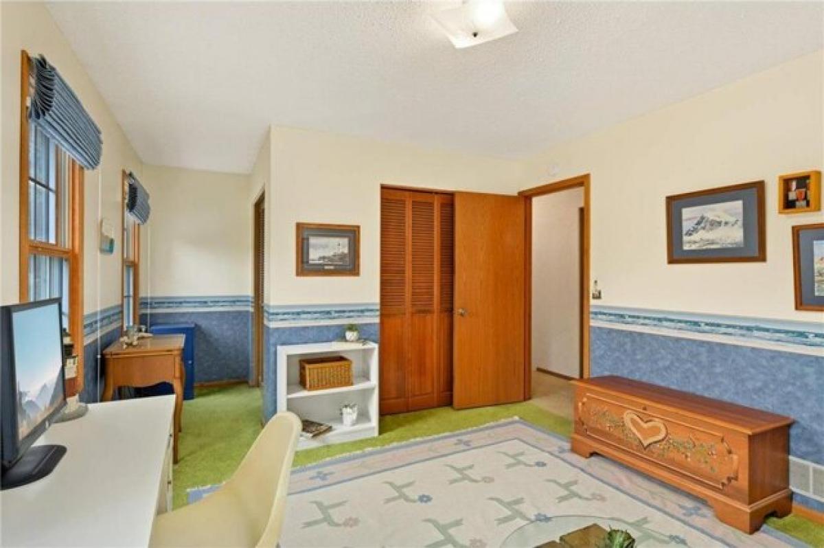 Picture of Home For Sale in Eden Prairie, Minnesota, United States