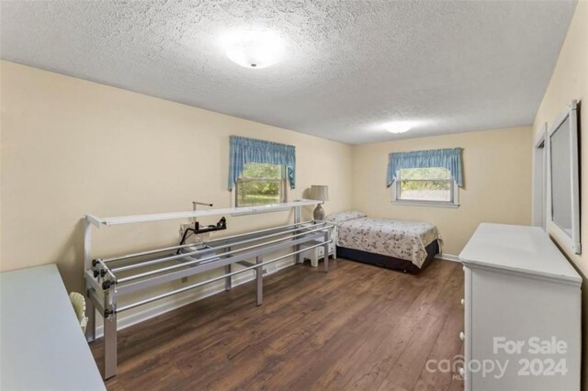 Picture of Home For Sale in Morganton, North Carolina, United States