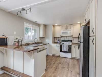 Home For Sale in Oregon City, Oregon