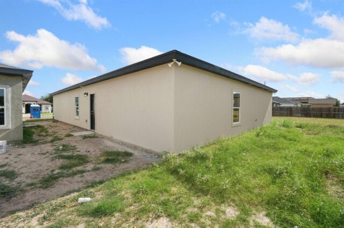 Picture of Home For Sale in Laredo, Texas, United States