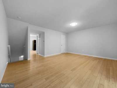 Home For Sale in Woodbridge, Virginia