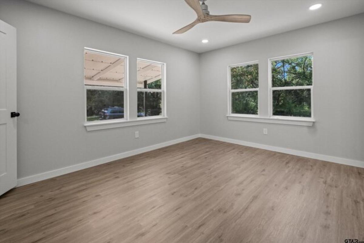 Picture of Home For Sale in Tyler, Texas, United States