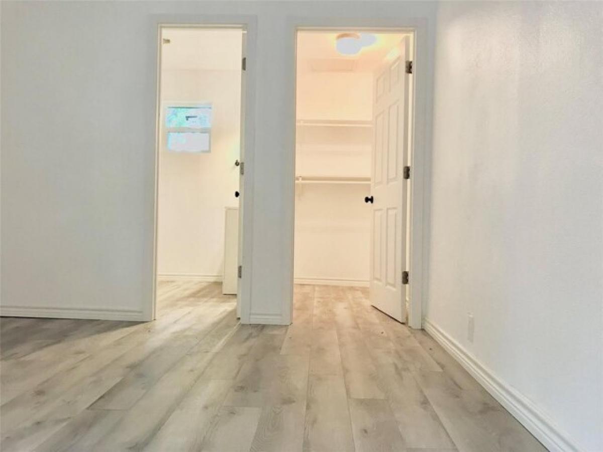 Picture of Home For Sale in Gainesville, Texas, United States