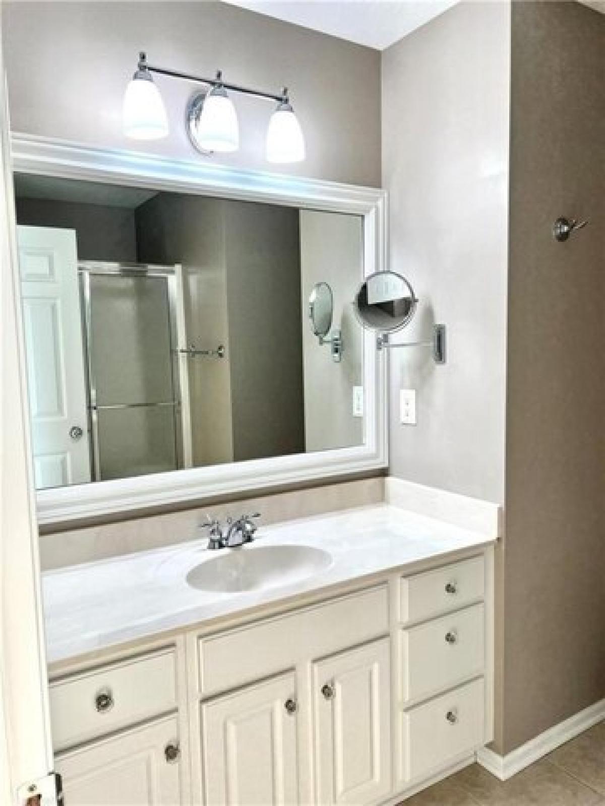 Picture of Home For Sale in Ankeny, Iowa, United States