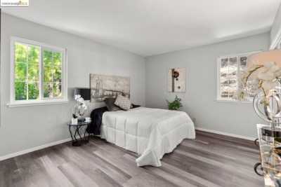 Home For Sale in Oakland, California