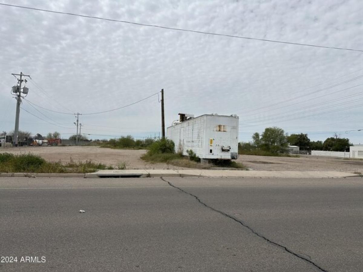 Picture of Residential Land For Sale in Eloy, Arizona, United States