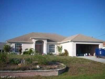 Home For Rent in Cape Coral, Florida