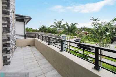 Home For Sale in Parkland, Florida