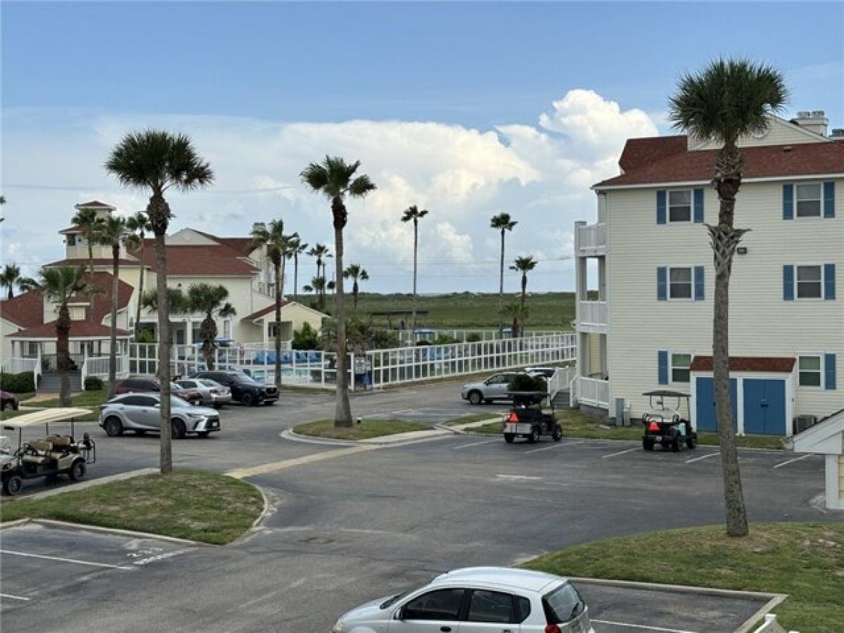 Picture of Home For Sale in Corpus Christi, Texas, United States