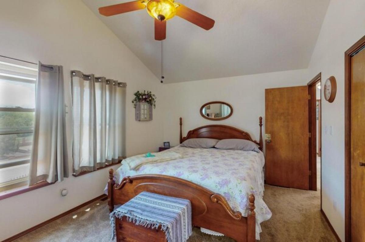 Picture of Home For Sale in Los Lunas, New Mexico, United States