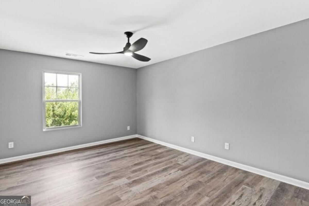 Picture of Home For Sale in Fairburn, Georgia, United States