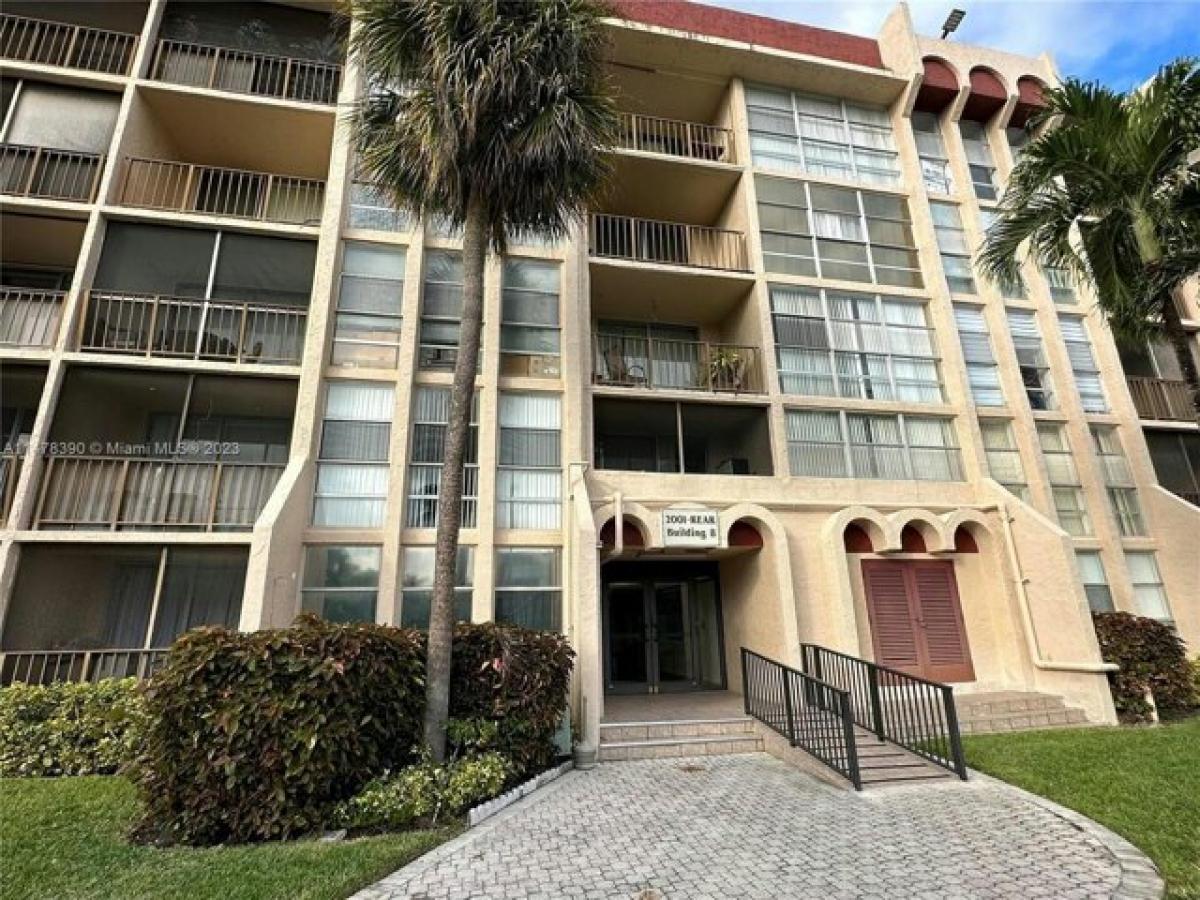 Picture of Home For Sale in Hallandale Beach, Florida, United States