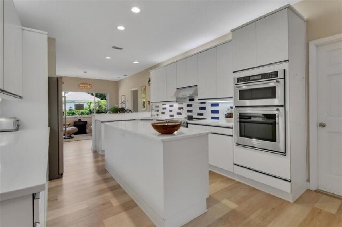 Picture of Home For Sale in Deland, Florida, United States