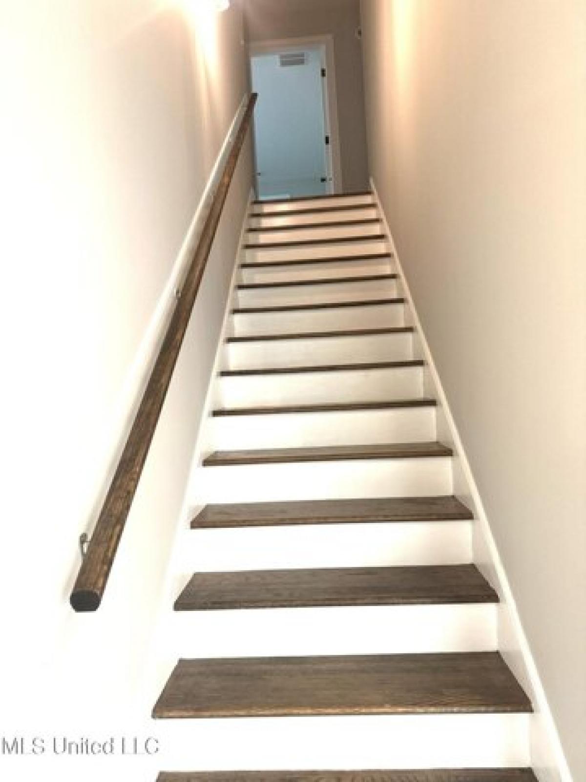 Picture of Home For Sale in Olive Branch, Mississippi, United States