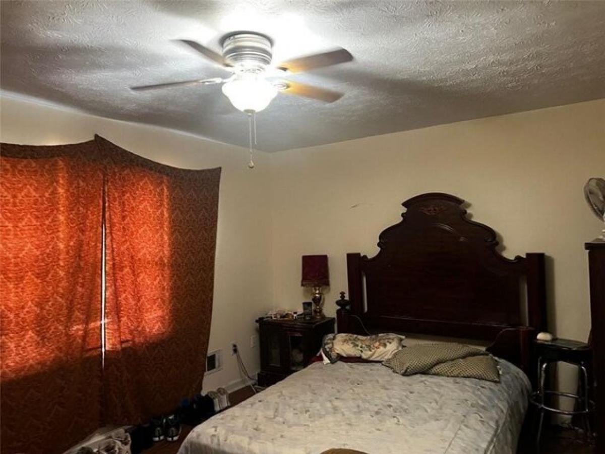 Picture of Home For Sale in Stone Mountain, Georgia, United States