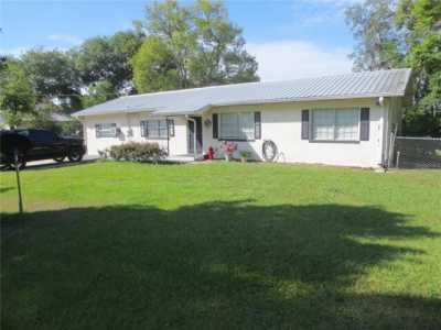 Home For Sale in Dade City, Florida