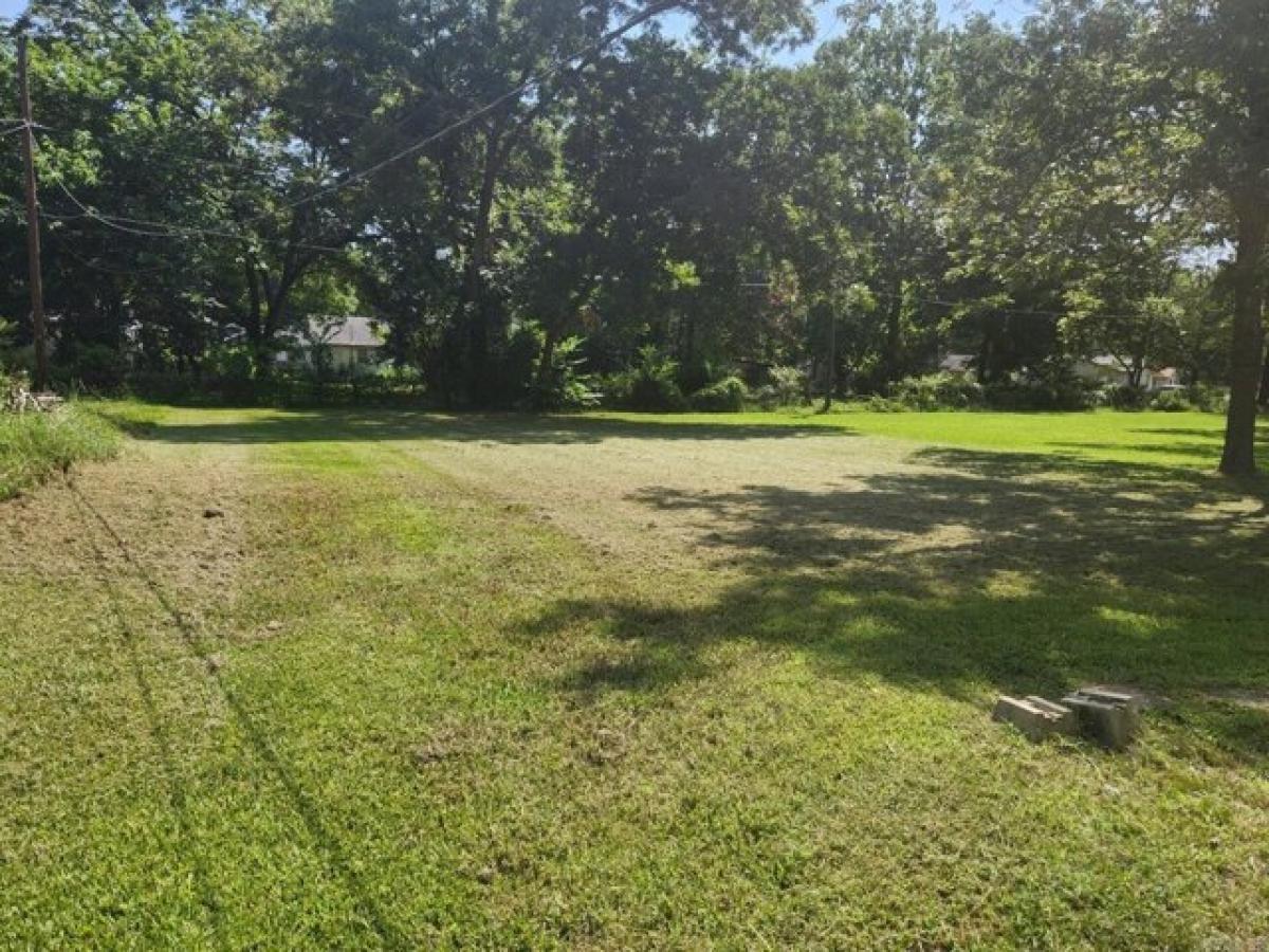 Picture of Home For Sale in Jacksonville, Arkansas, United States