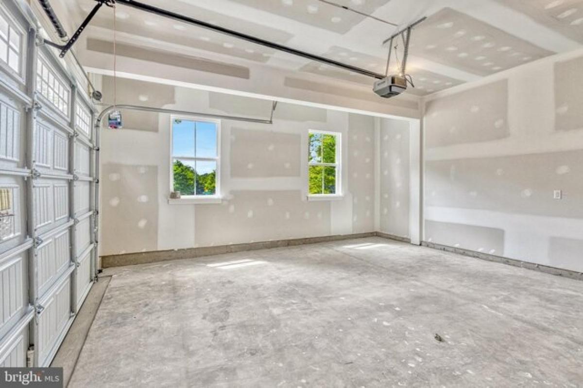 Picture of Home For Sale in Fredericksburg, Virginia, United States