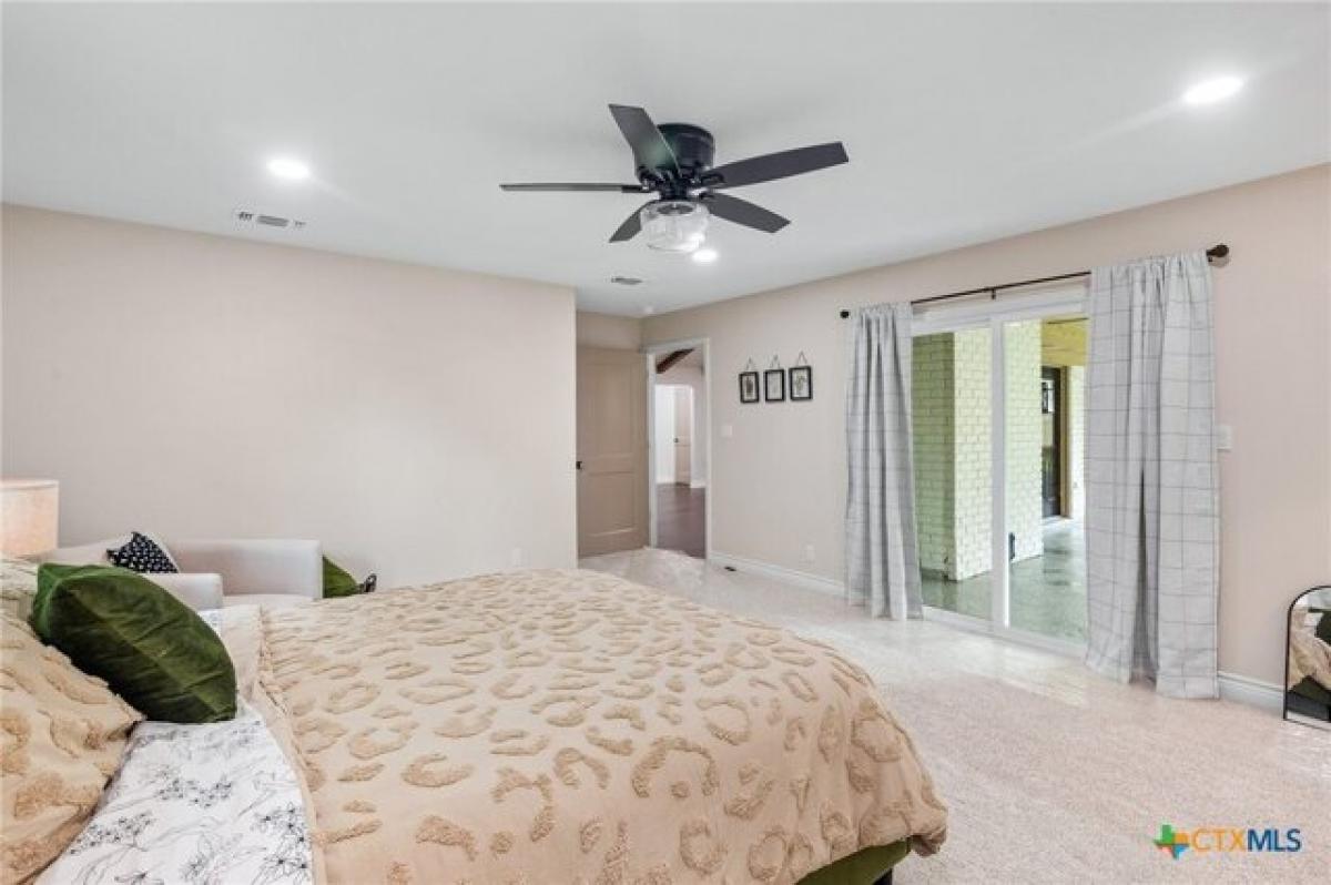 Picture of Home For Sale in Victoria, Texas, United States