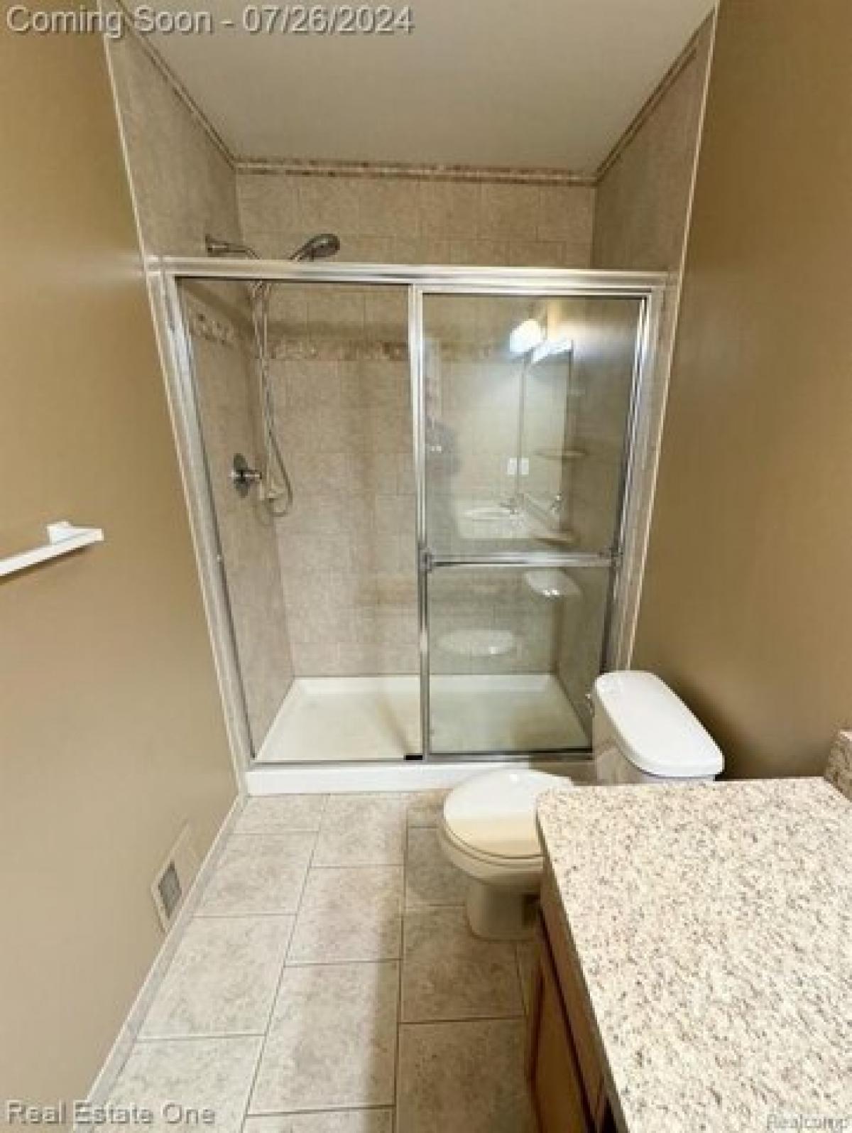 Picture of Home For Sale in Shelby Township, Michigan, United States