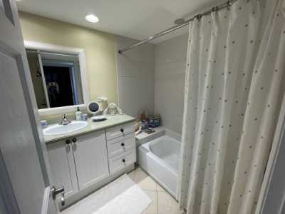 Apartment For Rent in Chicago, Illinois