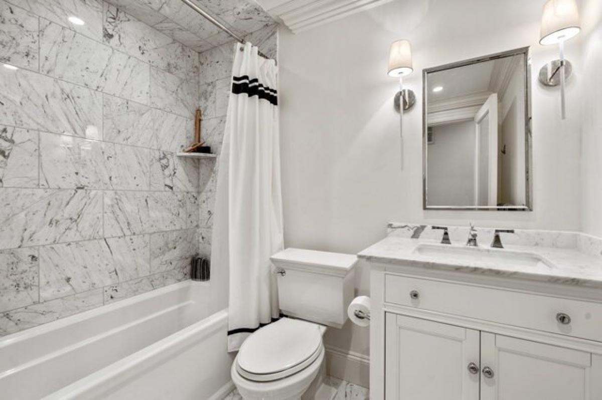 Picture of Home For Sale in Boston, Massachusetts, United States