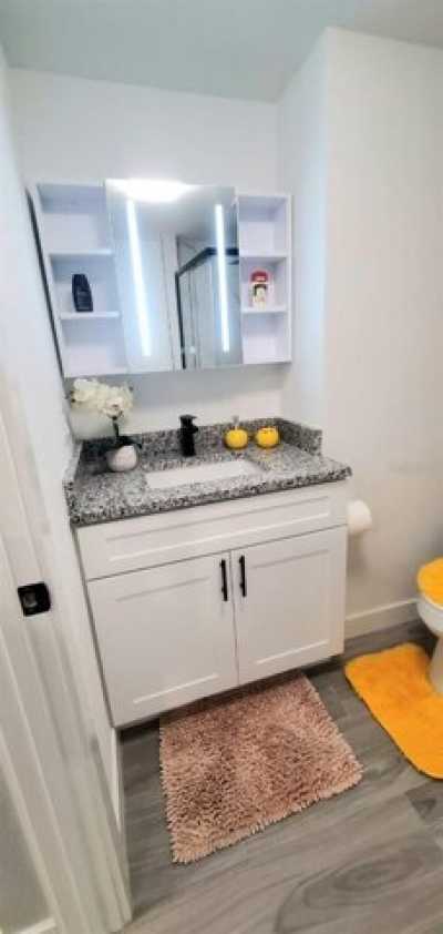 Home For Sale in Holiday, Florida