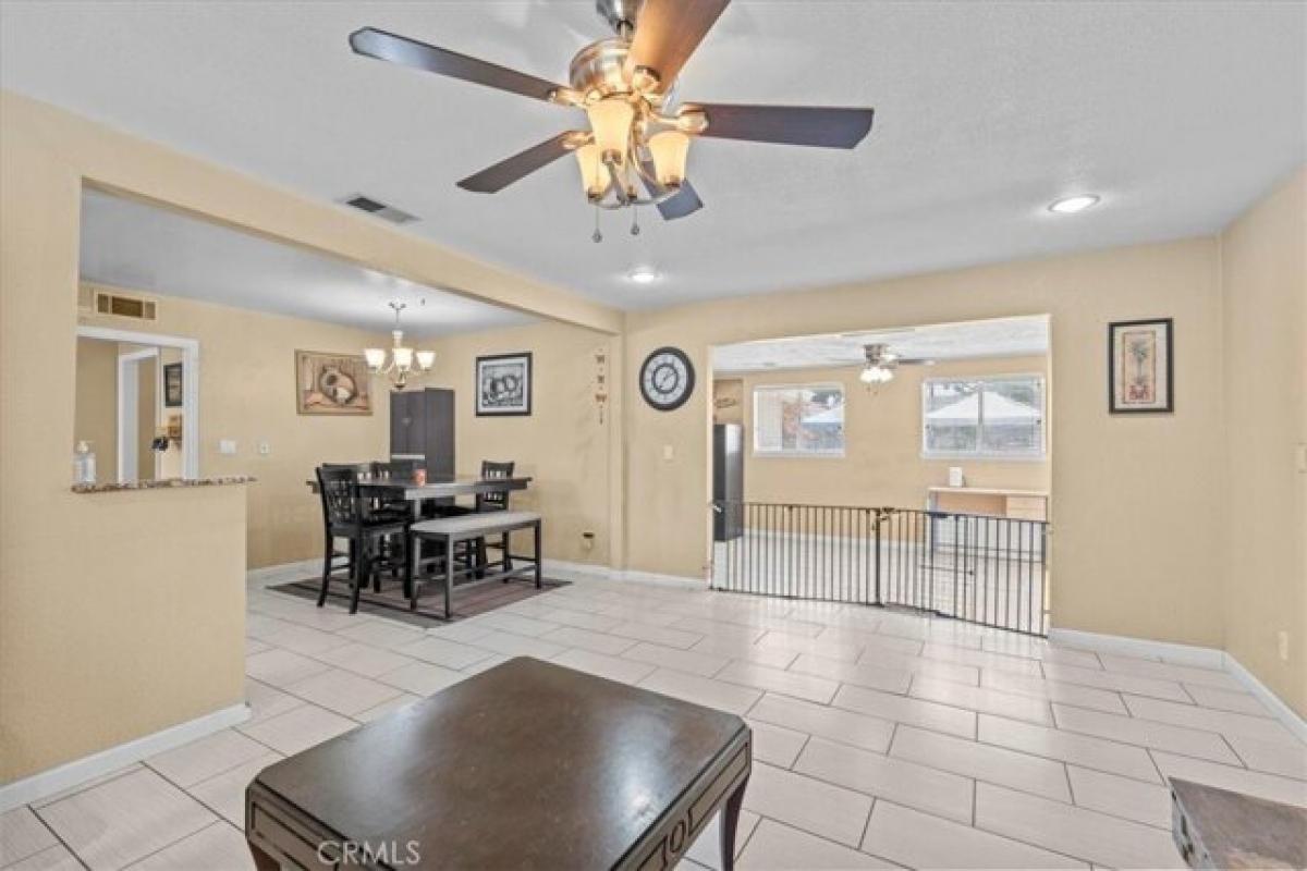 Picture of Home For Sale in Merced, California, United States