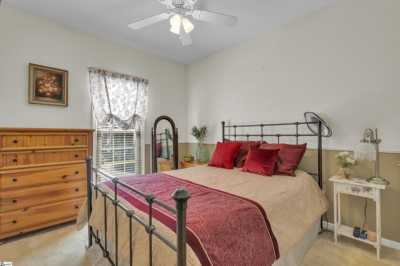 Home For Sale in Simpsonville, South Carolina