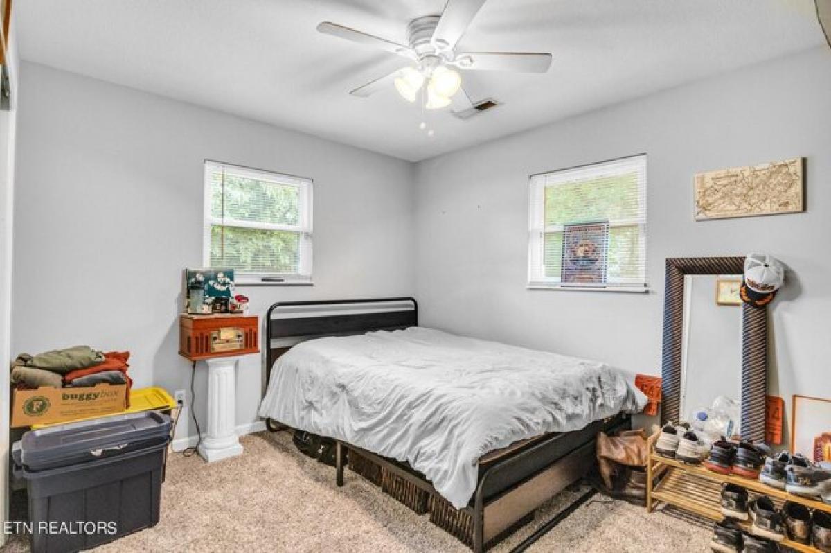 Picture of Home For Sale in Sevierville, Tennessee, United States