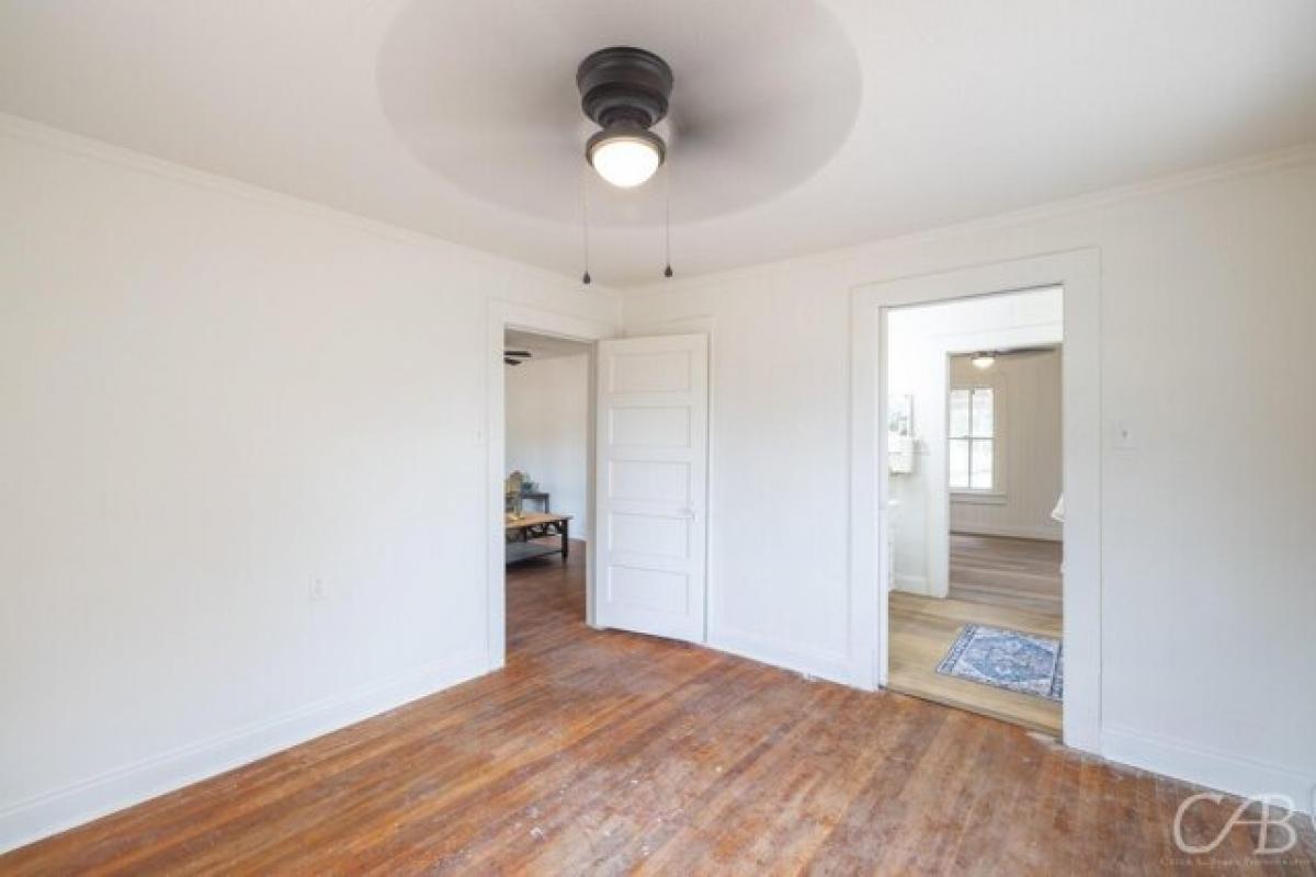 Picture of Home For Sale in Abilene, Texas, United States