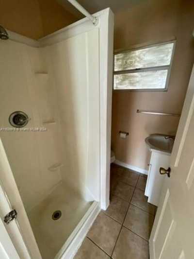 Home For Rent in Hollywood, Florida