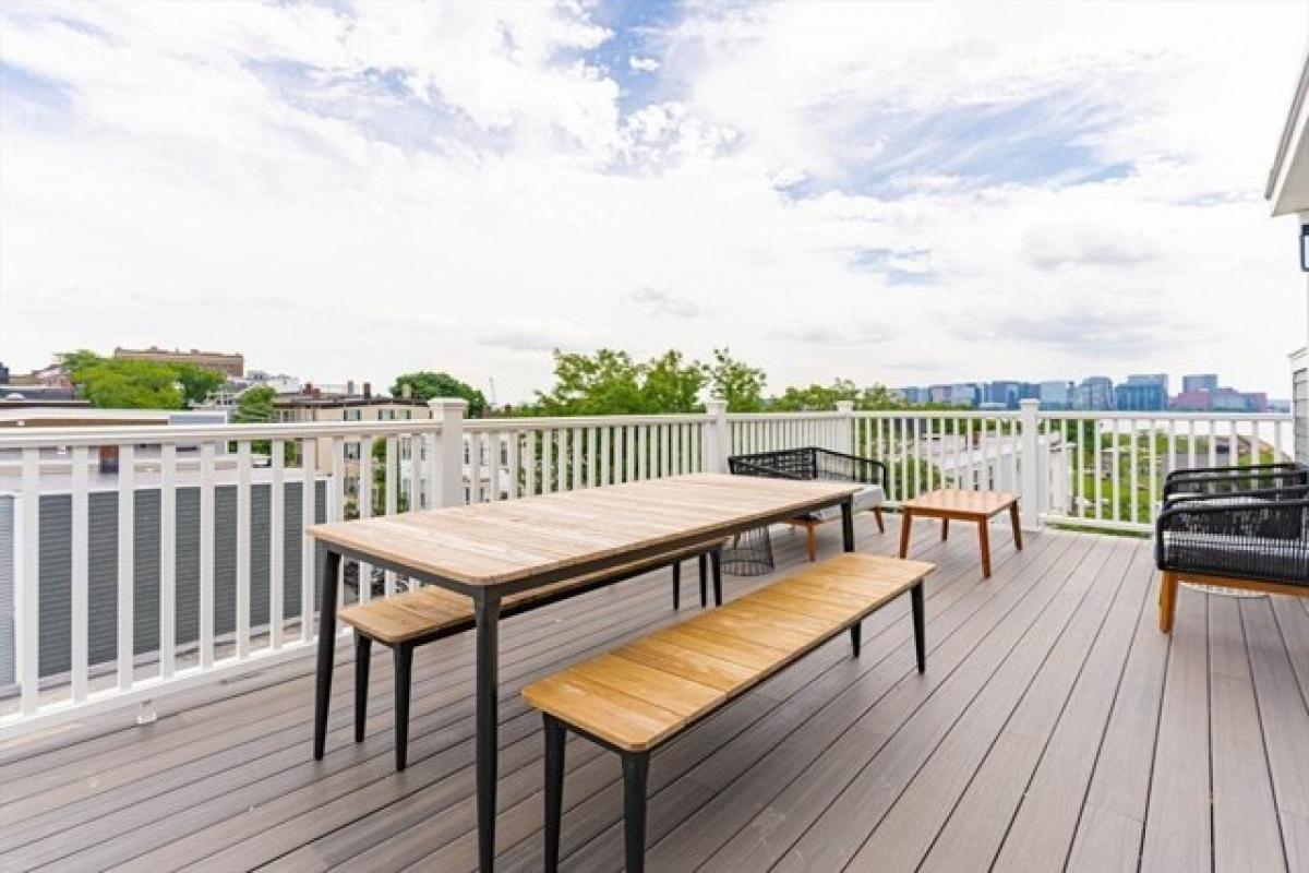 Picture of Home For Sale in Boston, Massachusetts, United States