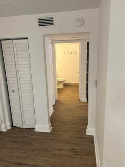 Home For Rent in Hollywood, Florida