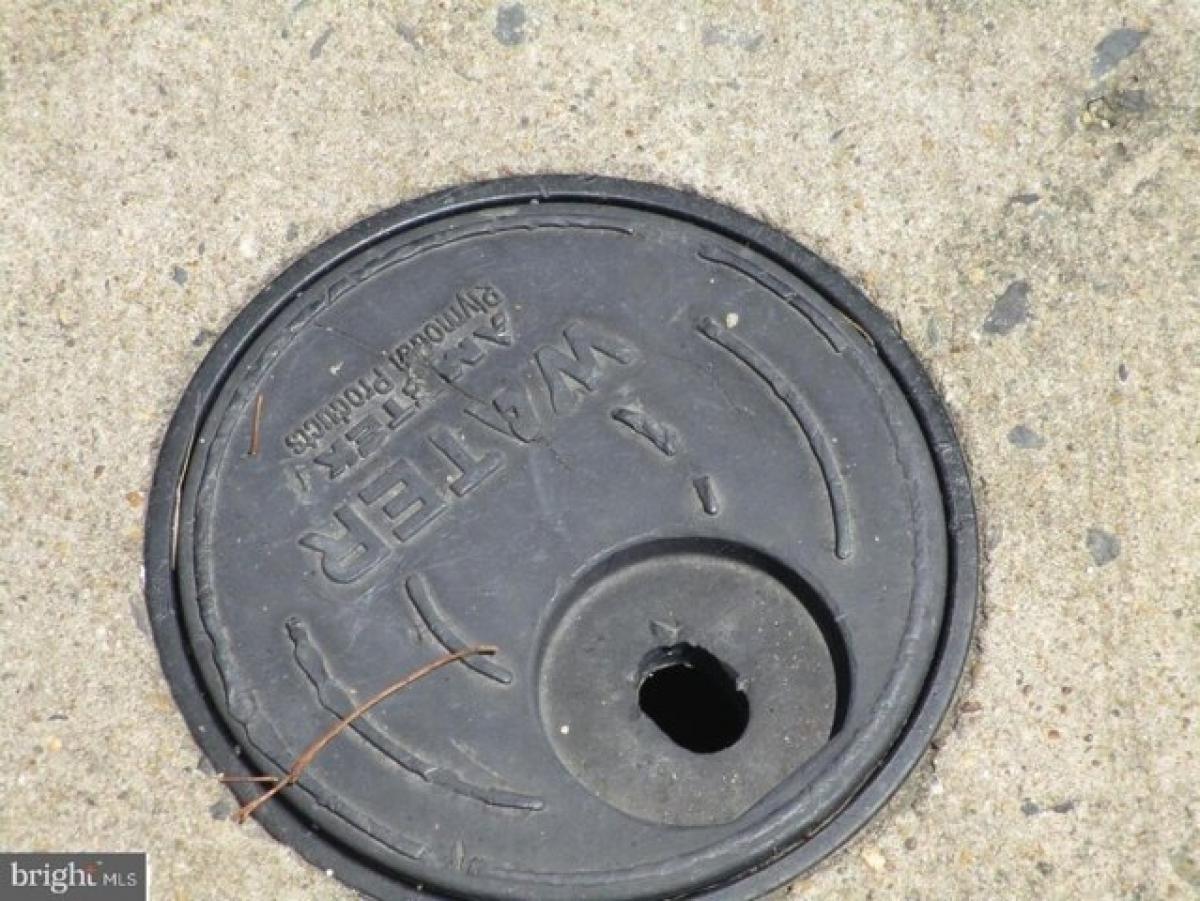 Picture of Residential Land For Sale in Philadelphia, Pennsylvania, United States