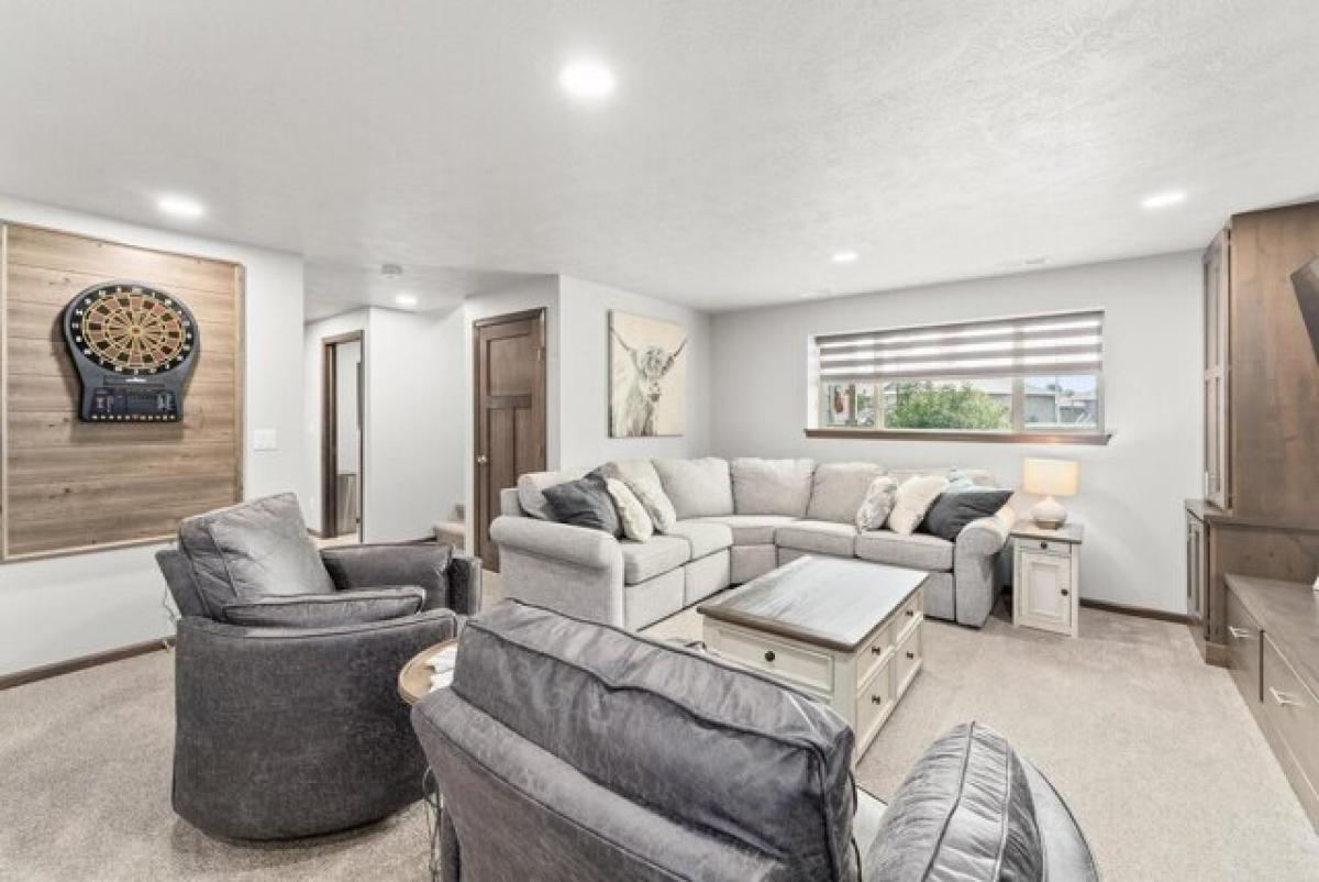 Picture of Home For Sale in Sioux Falls, South Dakota, United States