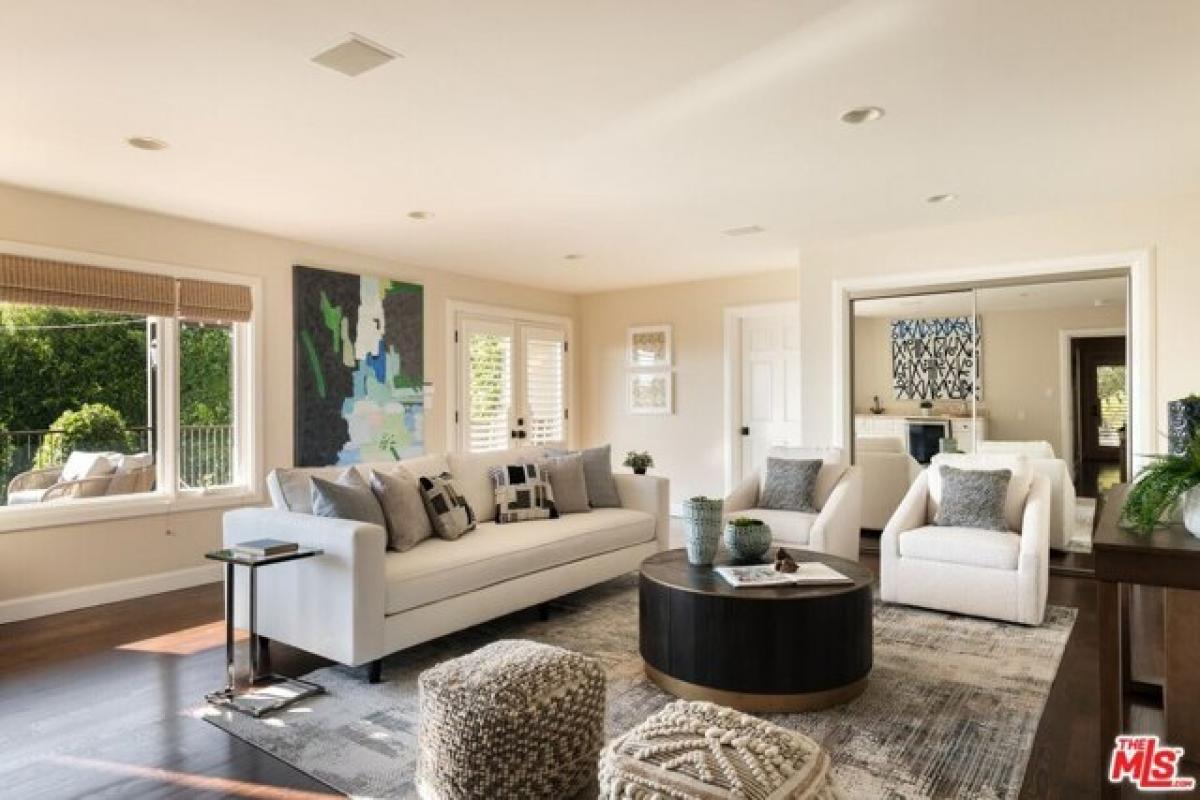 Picture of Home For Sale in Pacific Palisades, California, United States