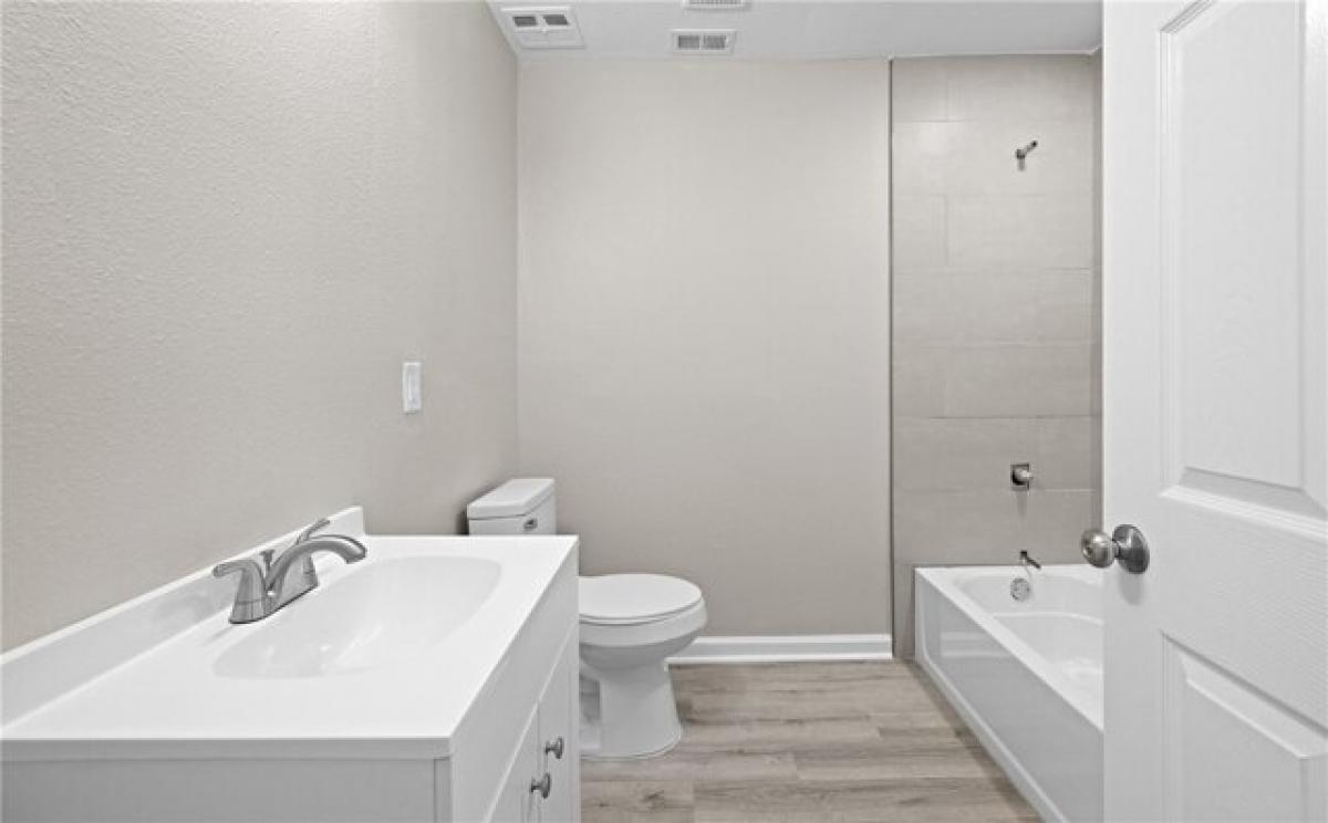 Picture of Home For Sale in Corpus Christi, Texas, United States